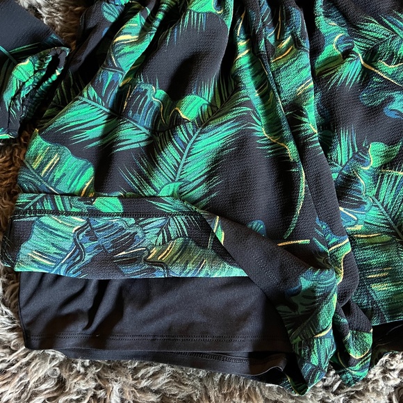 Guess Tropical Romper - Picture 5 of 7